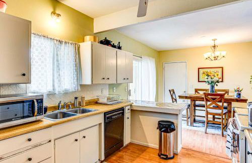 SeaTac Home with Patio and Grill - 3 Mi to Airport! - Foto 10