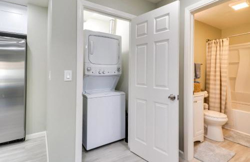 Fast WiFi and Free Parking Cozy Fontana Apartment - Photo 16