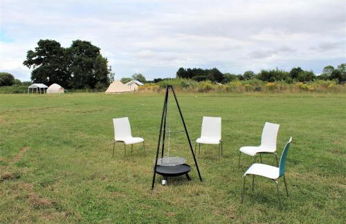 Stunning 5-Bed Cabin in Ashton Under Hill - Foto 8