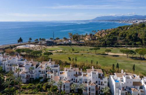 Luxurious 3-Bedroom Penthouse in Los Monteros Marbella - Foto 48