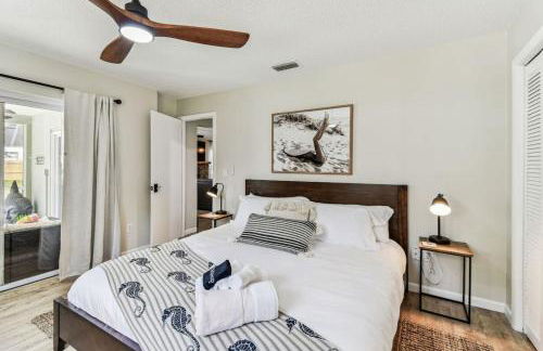 Relaxing Modern Home Sleeps 6 Pool BBQ Firepit - Foto 4