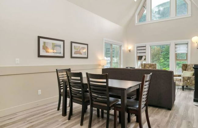 Modern 4BR Penthouse With Lake Views - Foto 9