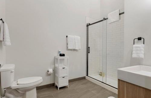 Experience Downtown Chicago at Millennium - Luxury Apartments in The Loop - Photo 46