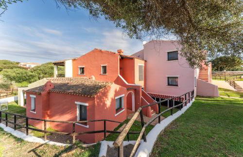 Villas with air conditioning and shared pool, just a few minutes from La Pelosa beach - Foto 8