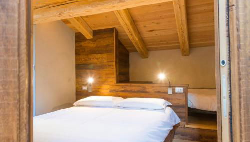 LA PLACETTE - Albergo diffuso e Trattoria - Foto 1, wardrobe