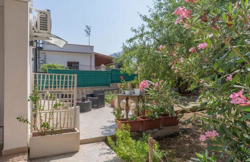 Villa a due passi dal mare "Cicogne Apartment" con BBQ e parcheggio gratuito a due passi dall'Aeroporto - Foto 21