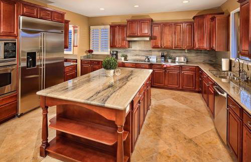 Prime Location, Heated Pool, Hot Tub, Fire Pit, Bbq, More - Foto 2