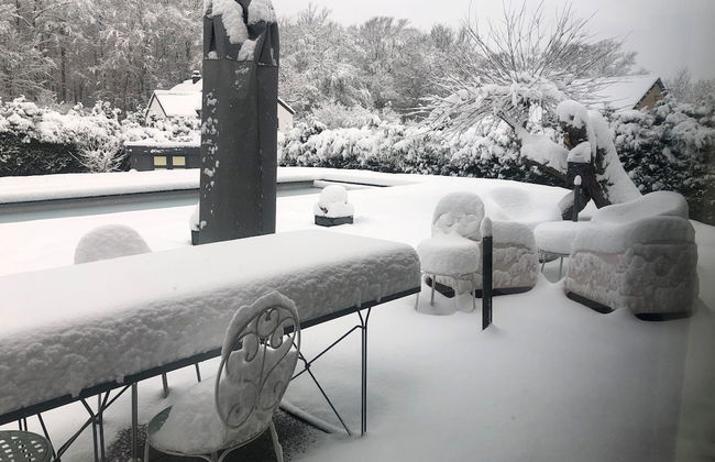 Stylish Stay With Pool, Jalhay - Foto 20