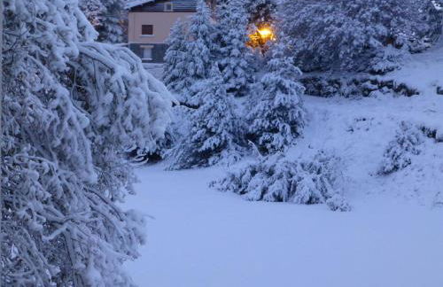 Résidence Campredon - Décoration typique - 25m2 de Terrasse aménagée plein sud avec vue panoramique - Internet - Jardin - Parking - Navette - Linge et Ménage en options payantes - Foto 2