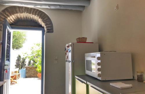 The Walnut Tree - Cycladic Getaway by Explore Andros - Photo 7