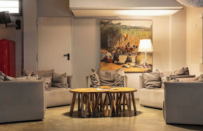 The Lisbonaire Apartments - Photo 7