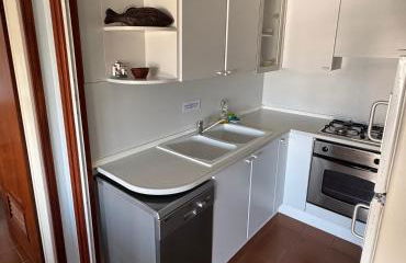 Ampio appartamento in centro con vista - terrazze, parcheggio gratuito e Wi-Fi - Foto 8