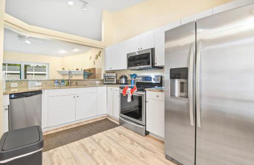 SaltyLux16 Heated Saltwater Pool, Near Beach, Honeymoon Island, Farmer market - Foto 51