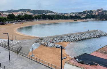 Aquamarine Sant Feliu en la playa con patio - Foto 32