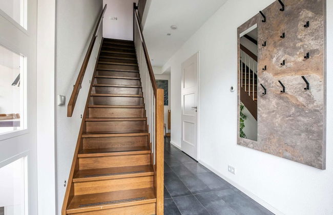 Brand new Luxury Villa on a Small-scale Park With its own Jetty - Photo 79