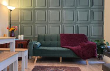Entire 2 Bedroom Cosy Flat Near City Centre - Photo 5