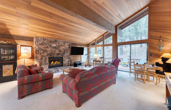 Northstar Hideaway by Avantstay 5mins to Skiing - Foto 1