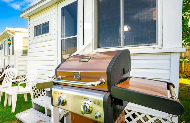 Just Beachy Charming Studio! - Photo 26