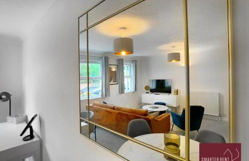 Wokingham - 2 Bedroom Maisonette - With Parking - Foto 4