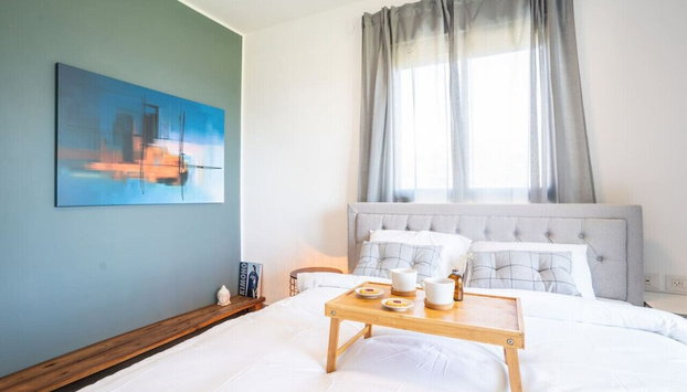 Vibrant Seaside Stay with Balcony by Sea N' Rent - Photo 5, Intérieur