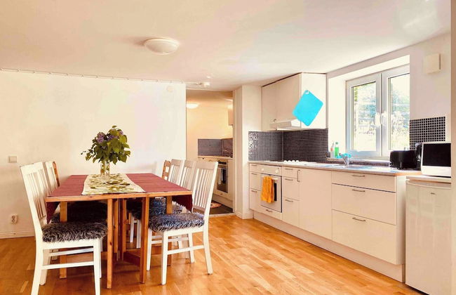 Bjurvik's Villa - Flat 1 - Business Customers Only - Foto 23