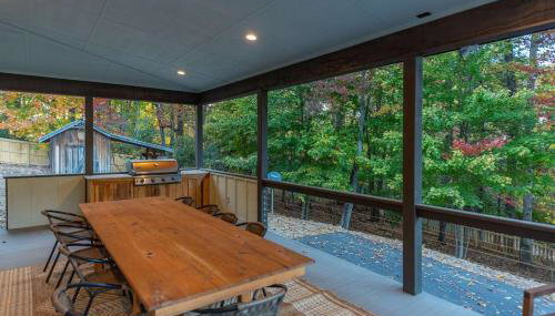 Near Asheville Hot Tub Fire Pit BBQ Sleeps 10 - Foto 4