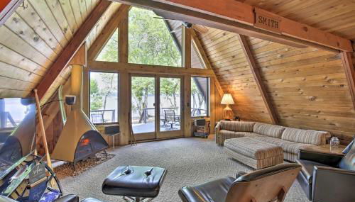 Lake Pepin Cottage with Decks and Private Beach! - Foto 3