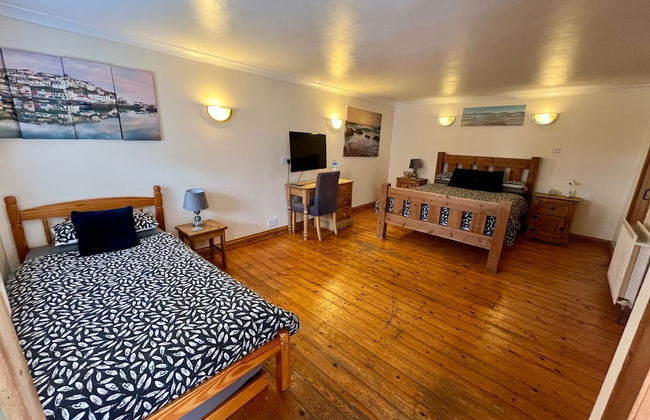 Quaint 4 Bed Barn Conversion Barnhouse Starshinezz - Foto 2