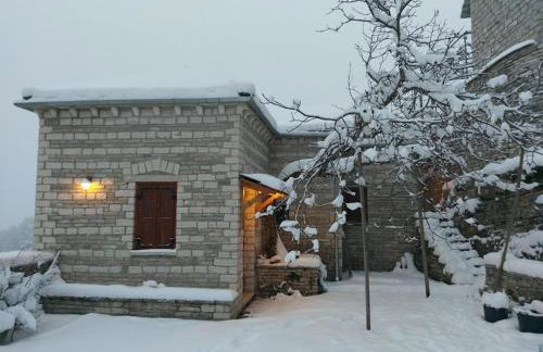 Βίτσα Πετρόκτιστο Αρχοντικό "Ιόλη" με θέα Ζαγόρι - Foto 59