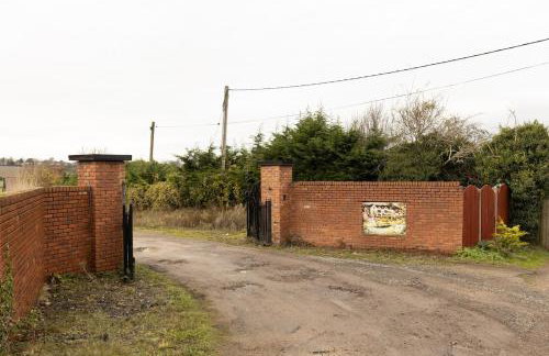 Riverside Manor - Photo 5