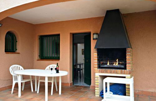 Casa con Piscina, Wifi, A/A y Barbacoa en Sant Pere Pescador - ES-89-82 - Foto 17