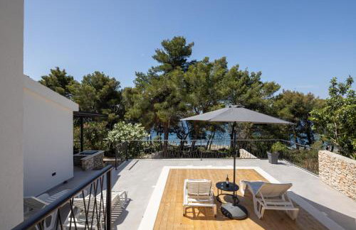 Villa Mala Smišna Poolside Paradise by the Sea - Photo 42