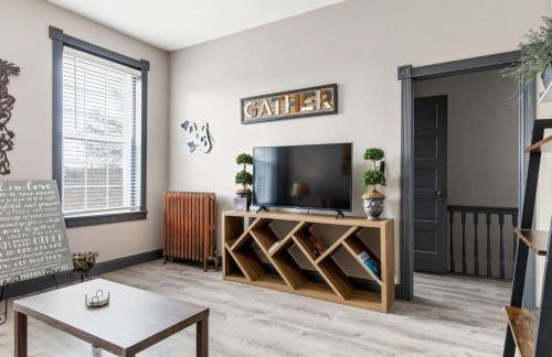 Gateway Duplex Retreat by StayLage - Photo 9