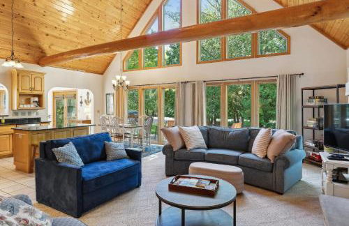 Top of the Hill Cabin by Simple Life Rental - Foto 14