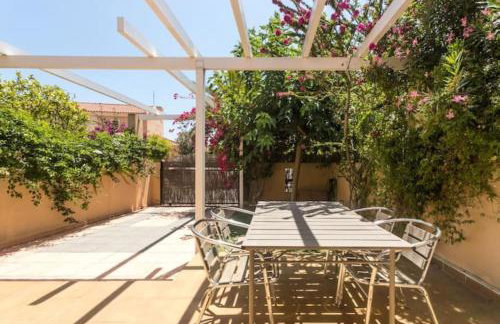 Casa vacacional con patio y piscina R78 by Novadesta - Foto 5