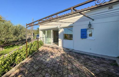 2 Bedroom Lovely Home In Saint André De Roquepe - Foto 9