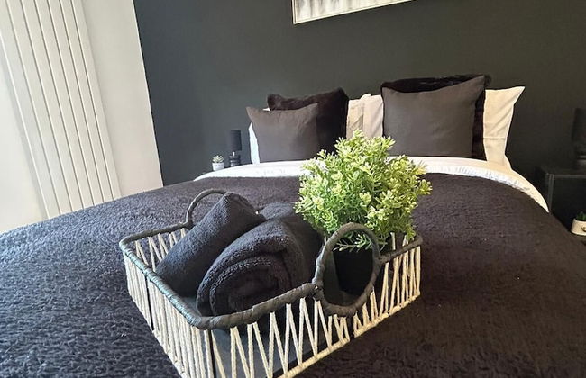 AMAZING CENTRAL 3 bed REFURB sleeps 5 - Photo 17