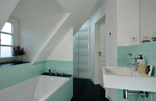 Yellow Upmarine - Foto 9