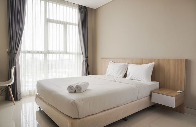 Minimalist and Comfort Living 1BR at Ciputra International Apartment - Foto 2