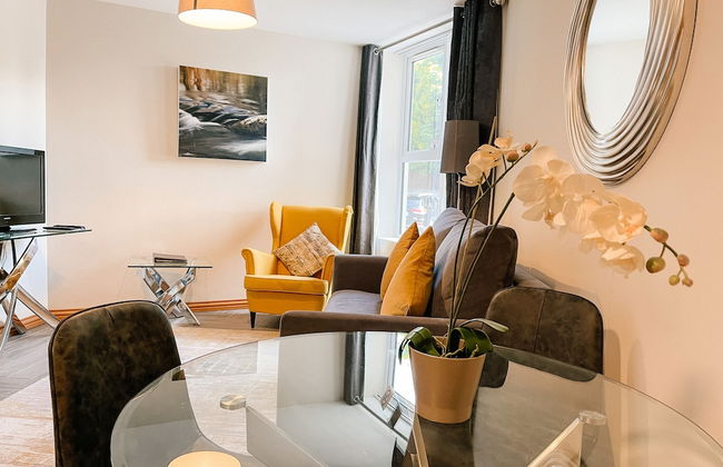 Broc House Suites - Photo 42