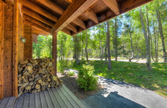 Ridge Court Barrel Relax in Private Hot Tub - Photo 32