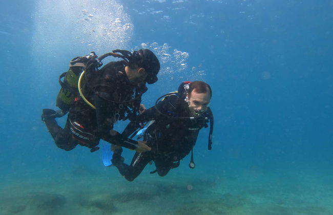 Bautismo de buceo en La Lajita - Foto 1