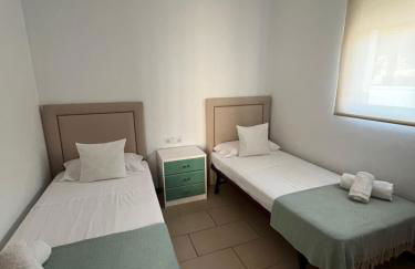 Chalet en C.Vadella - Piscina privada - Foto 13