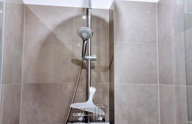 have-a-nice-Stay - nahe Bahnhof - 20 Minuten nach Hamburg - trotzdem ruhig gelegen - 6 Minuten zu Fuß ins Zentrum Ahrensburg - modern eingerichtet - Foto 16