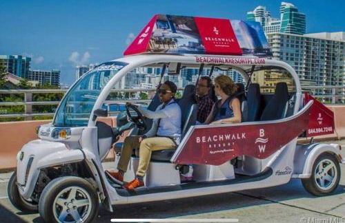 Studio BeachWalk, Ocean Breeze & 2 Full Beds - Foto 10