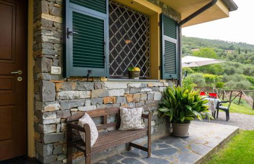 HOST4U - BORGATA VALLONE Apartments with Stunning Garden and Parking - Foto 13