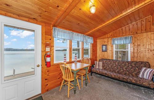 Charming Cedaroma 3 Lakefront amazing views - Photo 14