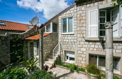 Dvori With Garden, Free Parking Next To Sea - Photo 91