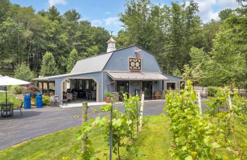 Historic Winery Farmhouse by Lake - Foto 27