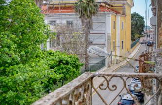 Terrace Charming Century Apartment - Photo 19